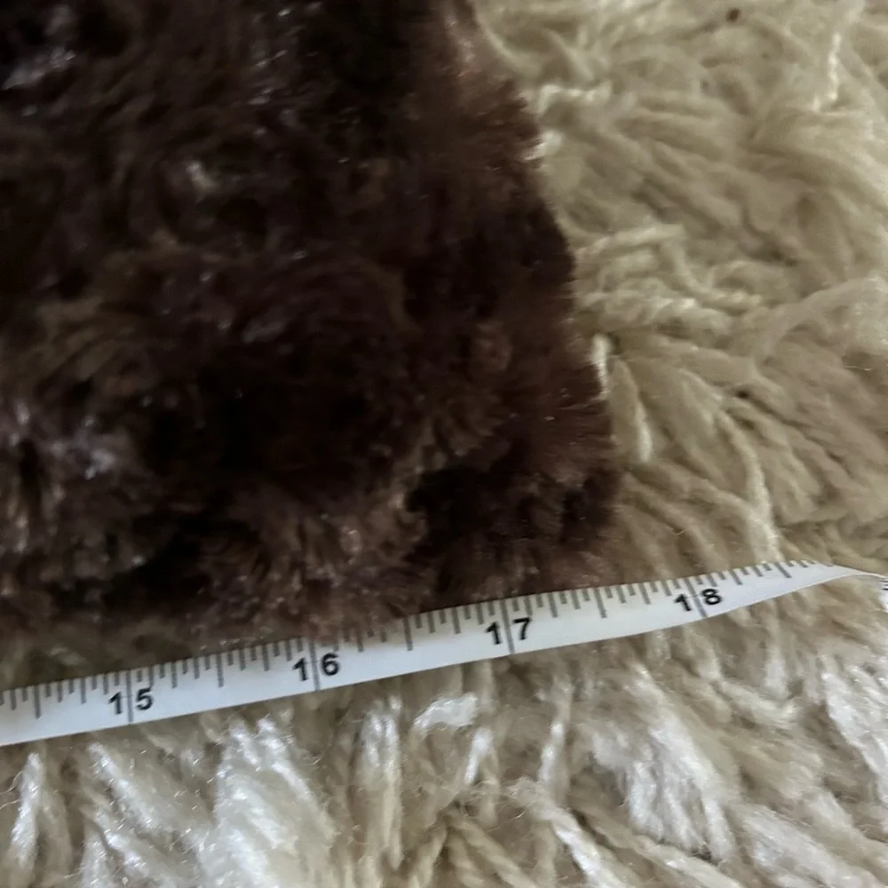 BOGO Brown Faux Fur Crate Mat